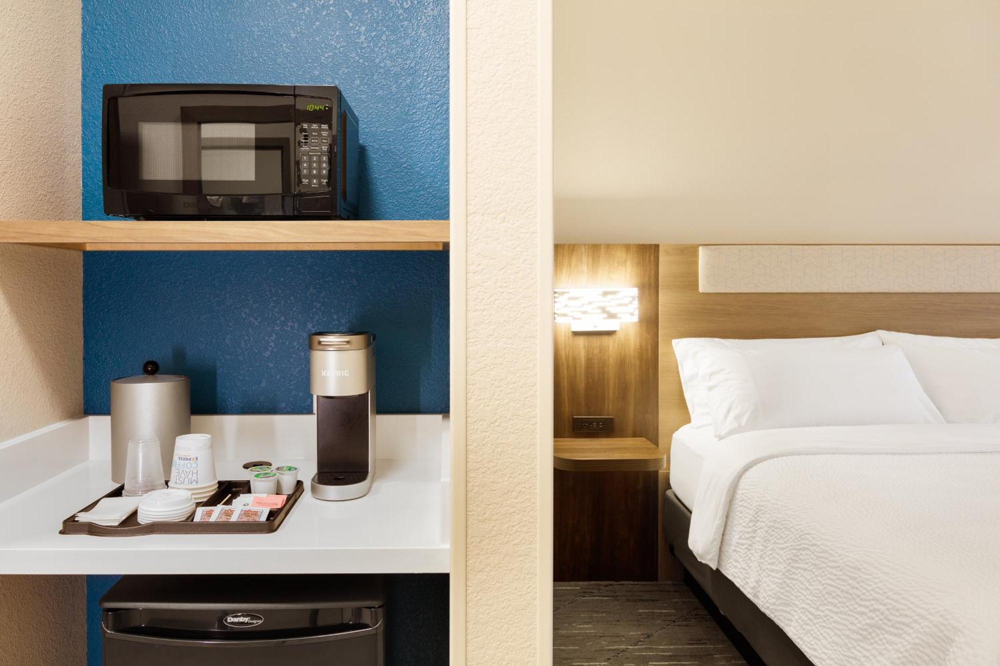 Holiday Inn Express & Suites Weatherford By Ihg Exterior foto
